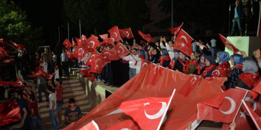 Bilecik Demokrasiye Sahip Çıkmaya Devam Ediyor