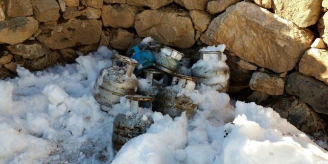 Virane Evde Eyp Ve Yaşamsal Malzemeleri Bulundu