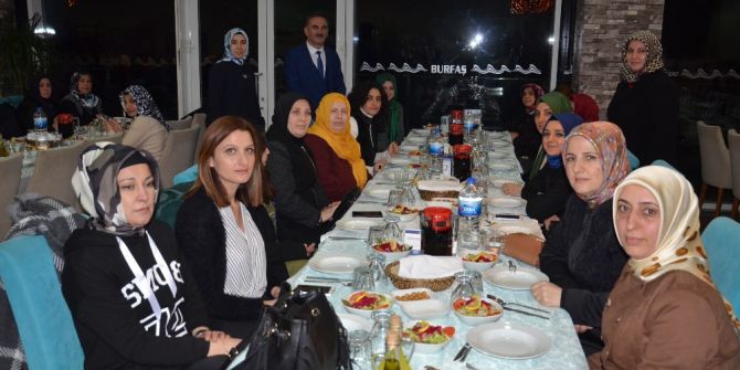 Ak Kadınlar Atatepe’de Buluştu