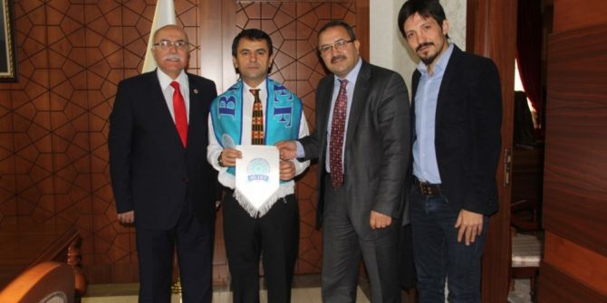 Bursa Nevşehirliler Derneği, Vali Aktaş’ı Ziyaret Etti