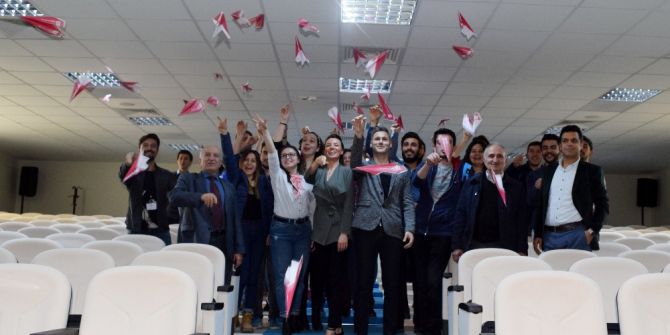 Türkiye Ve Avrupa’nın İlk Gyrocopter Kadın Pilotu Neü’de