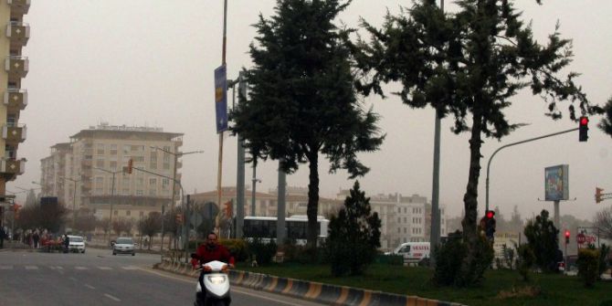 Suriye Üzerinden Gelen Kum Ve Toz Fırtınası Kilis’te Etkili Oldu
