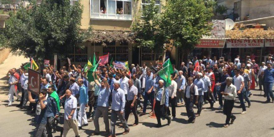 Eğil’de Demokrasi Yürüyüşü Yapıldı