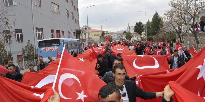 Diyarbakır Çermik’te ‘Teröre Lanet, Şehide Saygı’ Mitingi