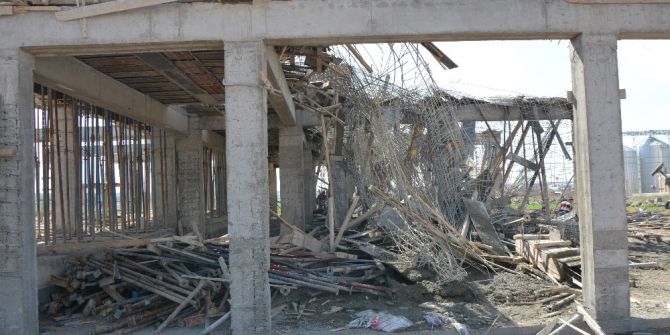 Beton Dökülürken Kalıplar Çöktü: 3 İşçi Yaralı