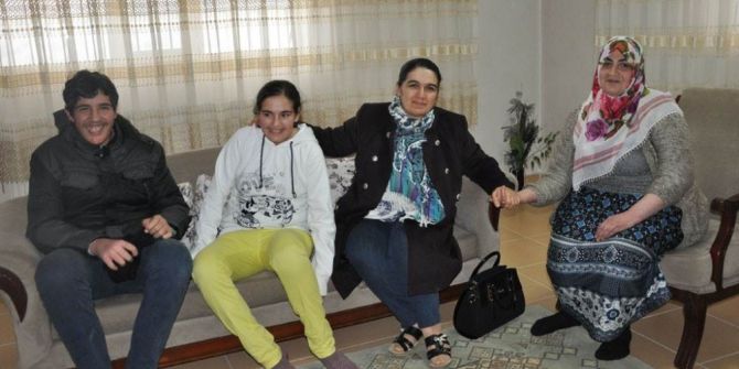 Vali Yavuz’un Eşinden Engelli Ailelerine Ziyaret