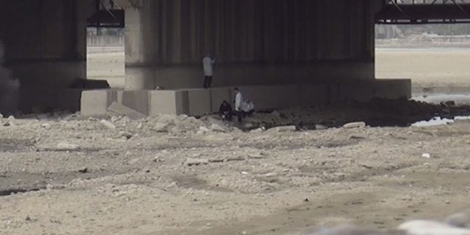 Nehirde Bulunan El Bombası Kontrollü Olarak İmha Edildi