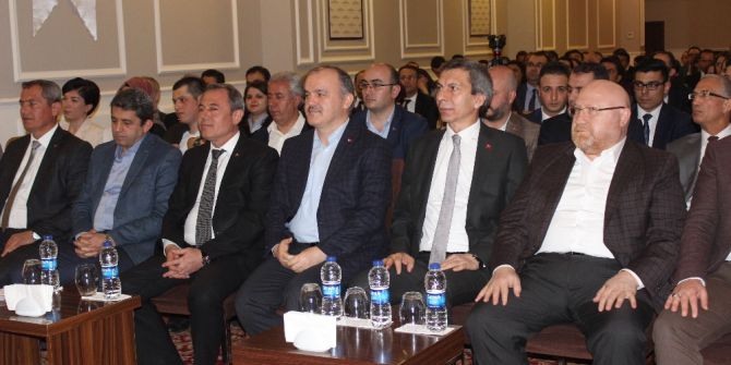 Cumhurbaşkanı Baş Danışmanlarından İhsan Şener: “Hayırcıların Krizlerden Beslenmek Gibi Bir Özellikleri Var”