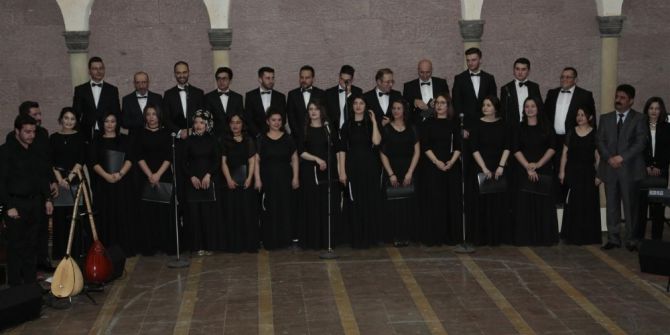 Nevşehir’de Türk Halk Müziği Konseri Büyük Beğeni Topladı