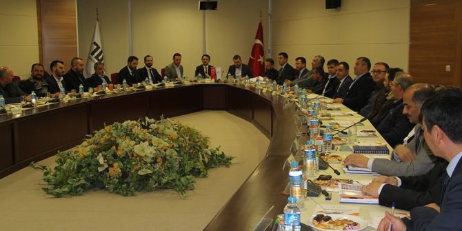 Vali Aktaş, Balon Firmalarının Yöneticileri İle Toplantı Yaptı