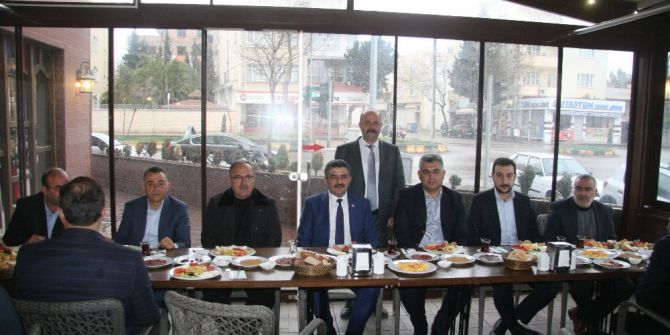 Milletvekili Polat 4/c Kapsamındaki İşçilerle Bir Araya Geldi