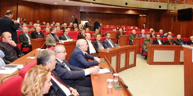 İzmit’te Meclis Toplantısı 102 Muhtarın Katılımıyla Gerçekleşti