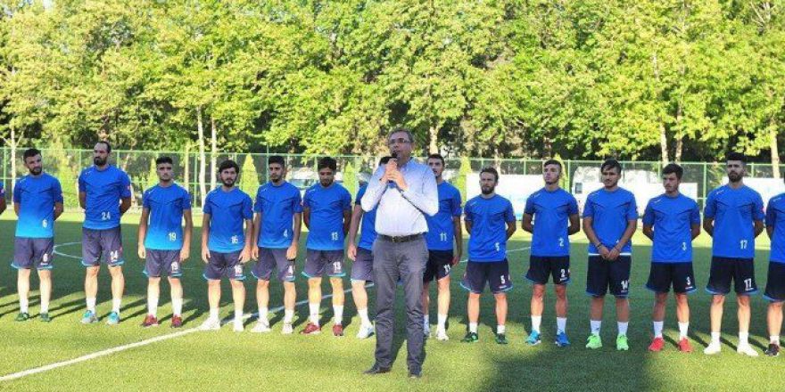 Osmaniyespor Fk Sahaya İndi