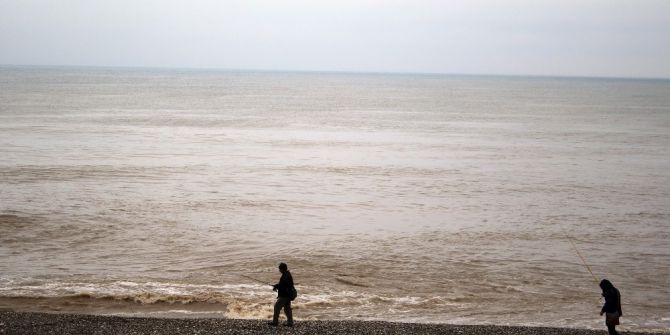 Dünyaca Ünlü Konyaaltı Sahili Kahverengiye Büründü