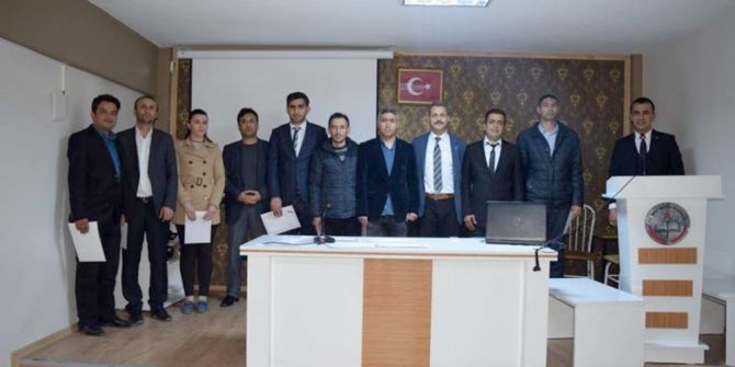 Besni’de Başarılı Öğretmenler Ödüllendirildi