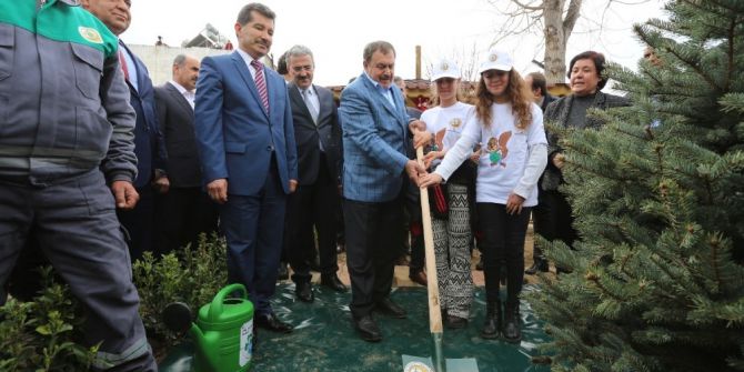 Bakan Eroğlu, Selçuk’a Müjdeli Haberlerle Geldi