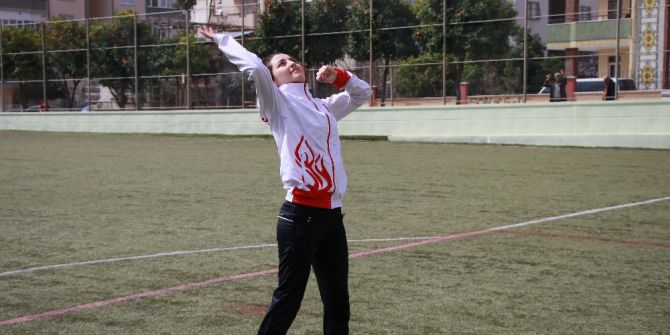 İşitme Engelli Mili Voleybolcunun Çilesi