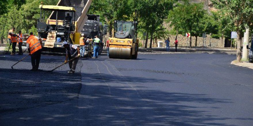 Turistik Caddesi’nde Asfaltlama Başladı