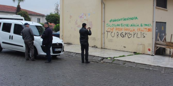 Duvar Yazıları Polisi Harekete Geçirdi