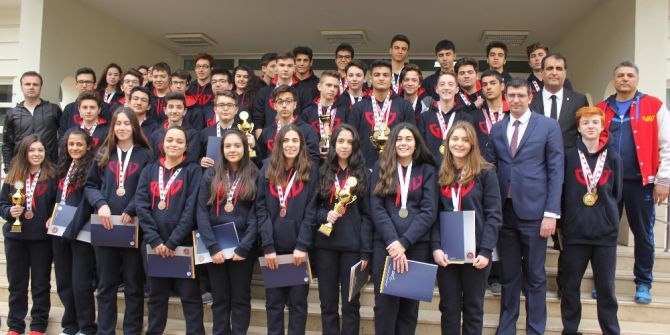 Gaziantep Kolej Vakfı Spor Başarılarıyla Da Zirvede