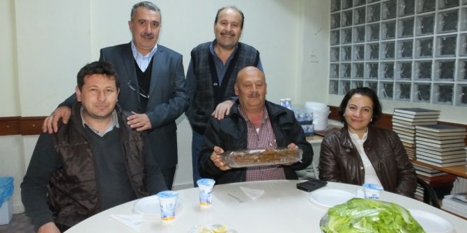 Burhaniye’de 14 Sivil Toplum Örgütü, "Ümmetin Selameti İçin Evet" Dedi