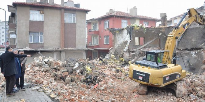 Büyük Cami Odun Pazarı Meydan Ve Otopark Projesi Start Aldı