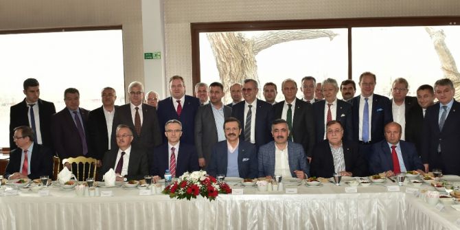 Maliye Bakanı Ağbal Ve Tobb Başkanı Hisarcıklıoğlu, Trakya Bölgesi Oda Ve Borsalar Müşterek Toplantısı’na Katıldı