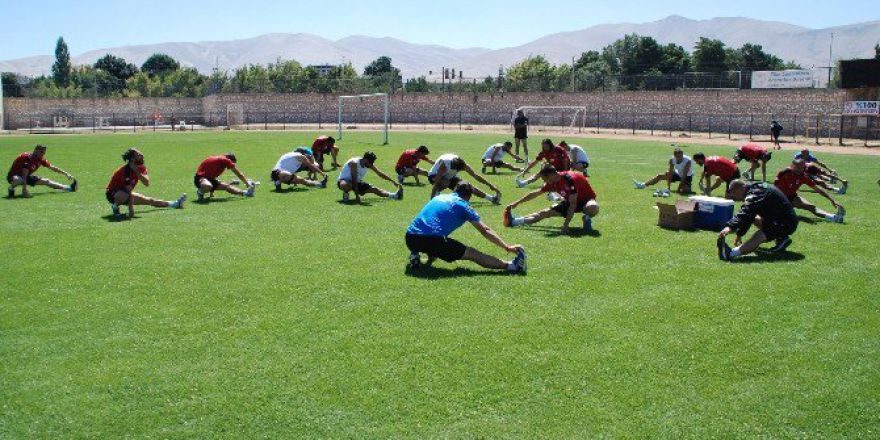 Niğde Belediyespor Yeni Sezon Hazırlıklara Hız Kesmeden Devam Ediyor