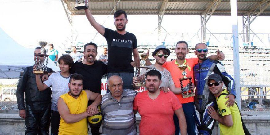 Mersin Motosiklet Spor Kulübü Kupalarla Döndü