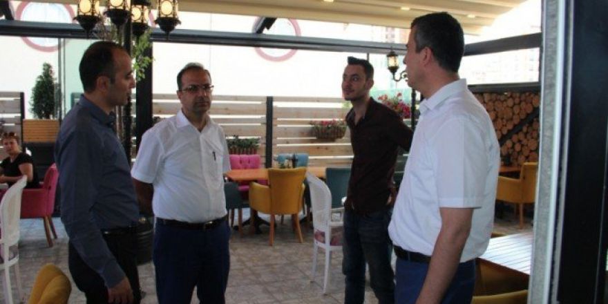 Halk Sağlığı İş Yeri Sahiplerini Sigara Yasağıyla İlgili Bilgilendirdi