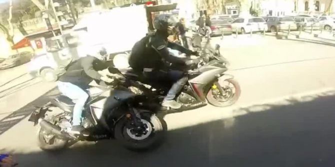 Motosiklet Kazası Kamerada