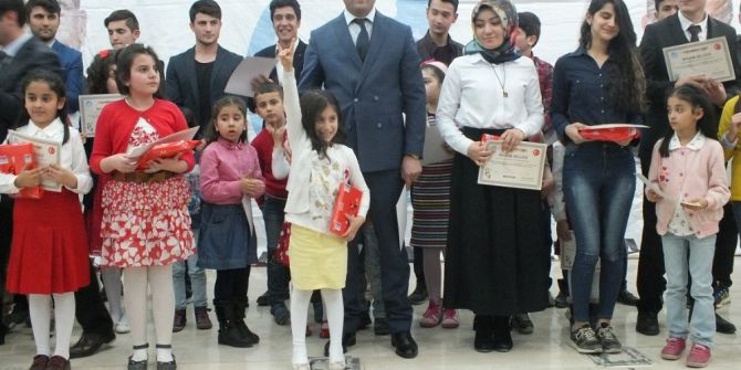 Ülkü Ocaklarından İstiklal Marşı Okuma Yarışması