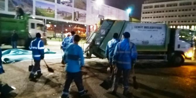 Miting Alanı Belediye Ekiplerince Temizlendi