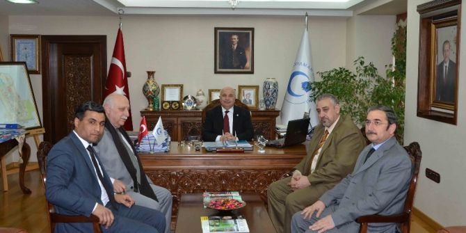 Suriyeli Stk’lardan Rektör Gönüllü’ye Ziyaret