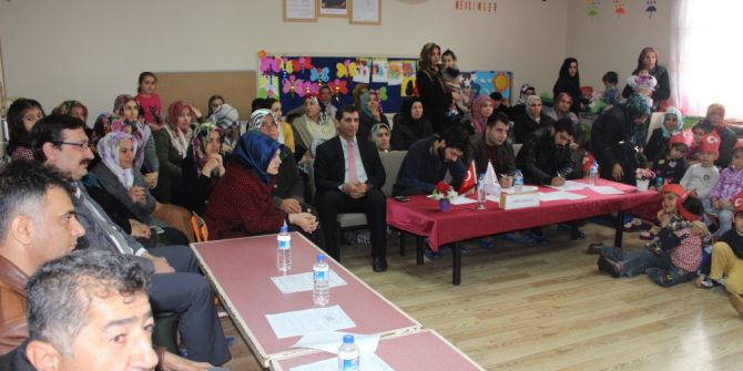 İstiklal Marşını Güzel Okuma Yarışması Yapıldı