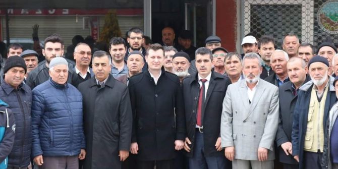 Ak Parti Referandum Çalışmalarını Sürdürüyor