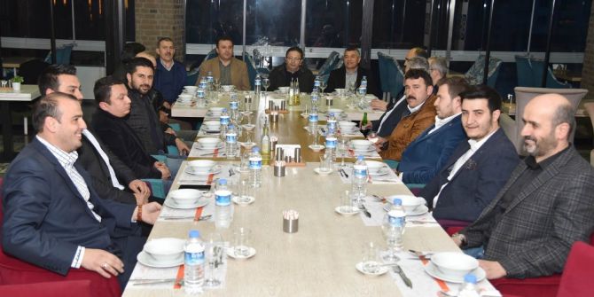 Başkan Tiryaki Altındağlı Müteahhitlerle Buluştu