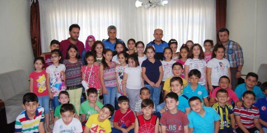 ’Bak Seni Polise Veririm’ Korkusunu Yenmek İçin Mücadele Ediyorlar