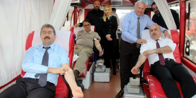 Türk Kızılayı’ndan Afrika İçin Yardım Kampanyası