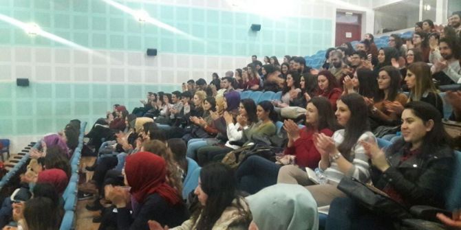 Kütahya Sosyal Bilimler Lisesi İngilizceyi Sahneye Taşıdı