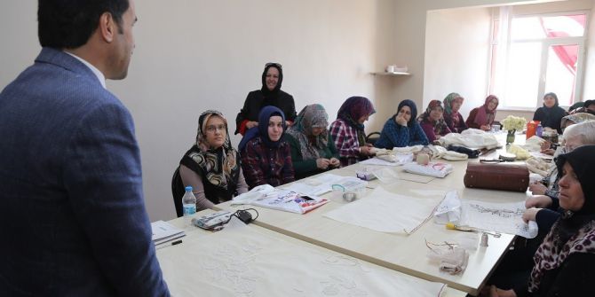 Milletvekili Yaman, Ko-mek Kursiyerlerini Ziyaret Etti