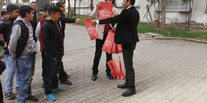 İstanbul’dan Bağlarlı Çocuklarla Dayanışma