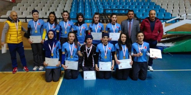 Voleybol Müsabakaları Tamamlandı