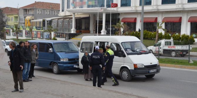 Bafra’da Trafik Kazası: 2 Yaralı