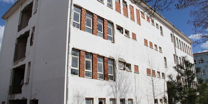 Eski Halk Kütüphanesi Binası Okula Dönüştürülüyor