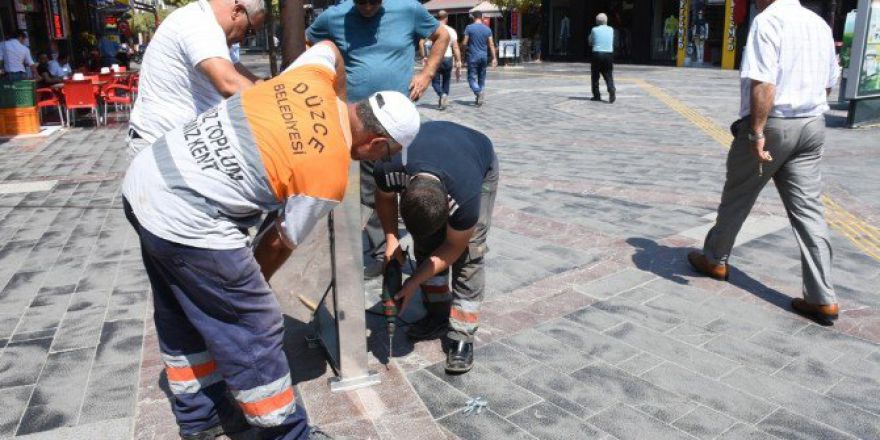 Yeni Çöp Kutuları Monte Edildi