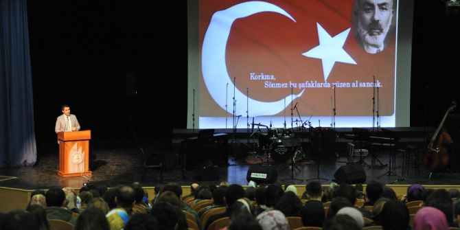 Beü’de İstiklal Marşının 96. Yılı Nedeniyle Konferans Düzenlendi