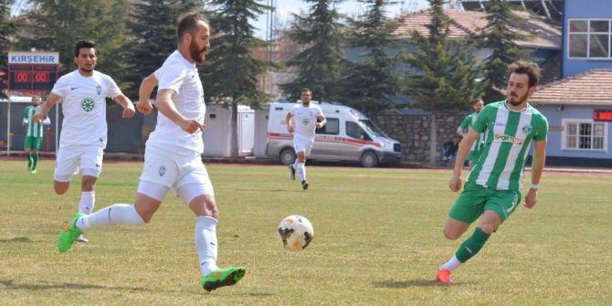 Kırşehir Spor Evinde Kayseri Şeker’e Yenildi