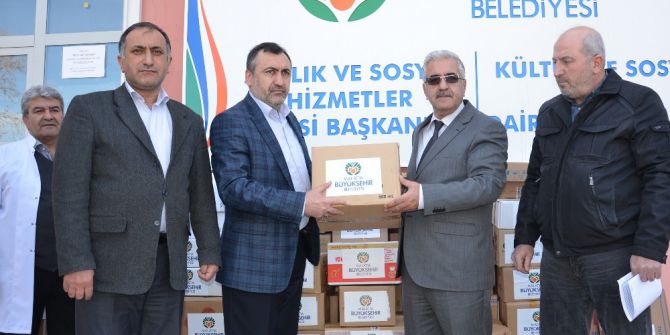 Malatya Büyükşehir Belediyesi’nden Suriyeli Mültecilere 79 Bin Liralık İlaç Yardımı