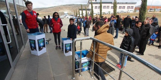 İhtiyaç Sahibi Öğrenciler İçin Bin 243 Adet Ösym Seti Toplandı